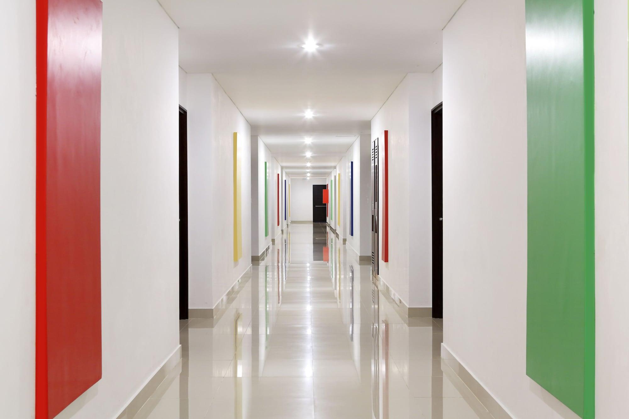 Amaris Hotel Ponorogo Esterno foto
