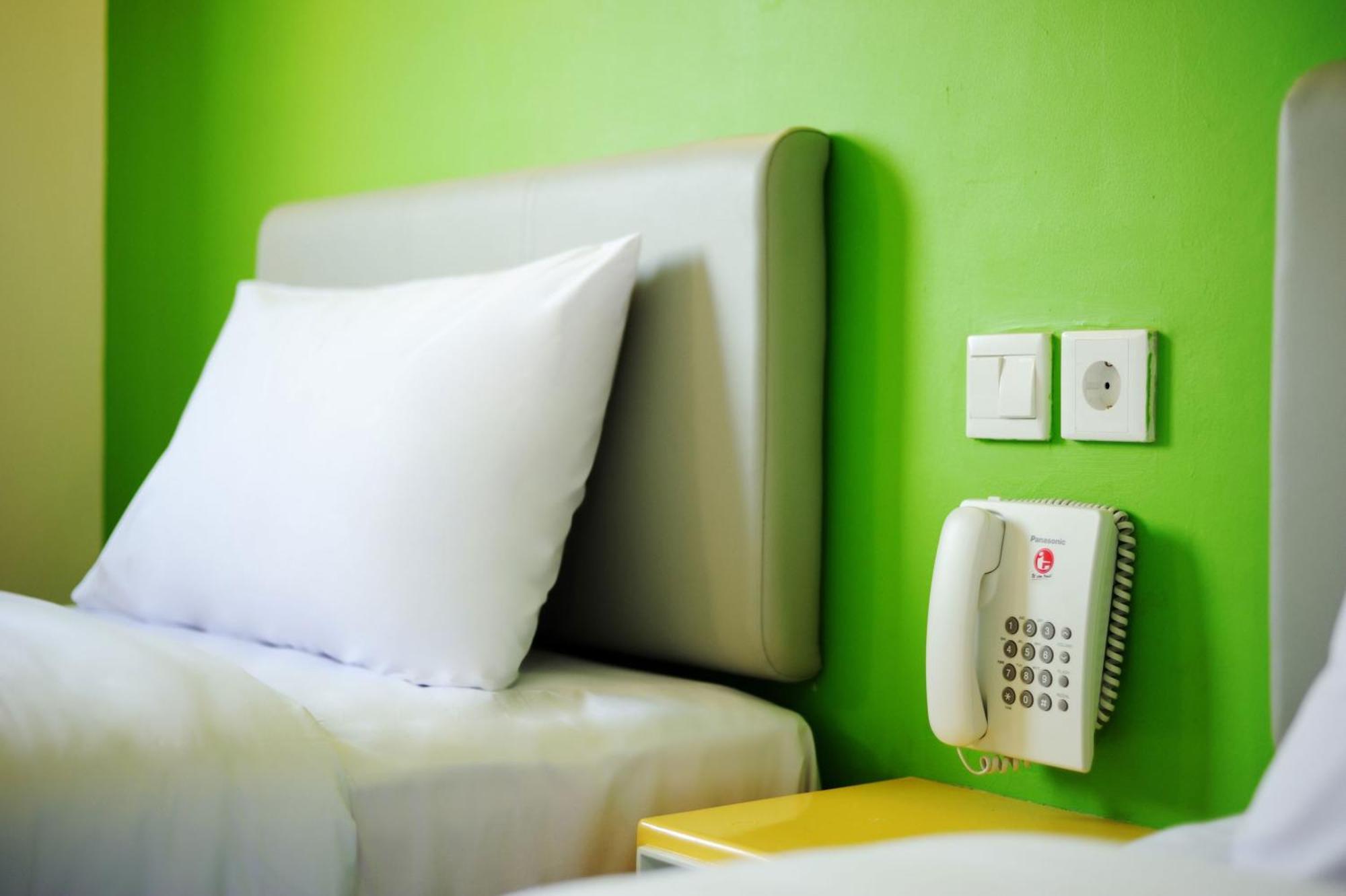 Amaris Hotel Ponorogo Camera foto